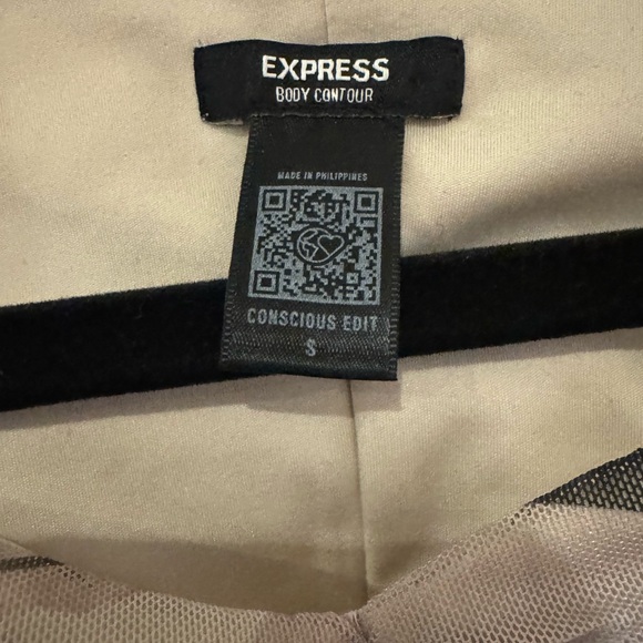 Express Multicolor Ruched Blouse - Picture 4 of 4